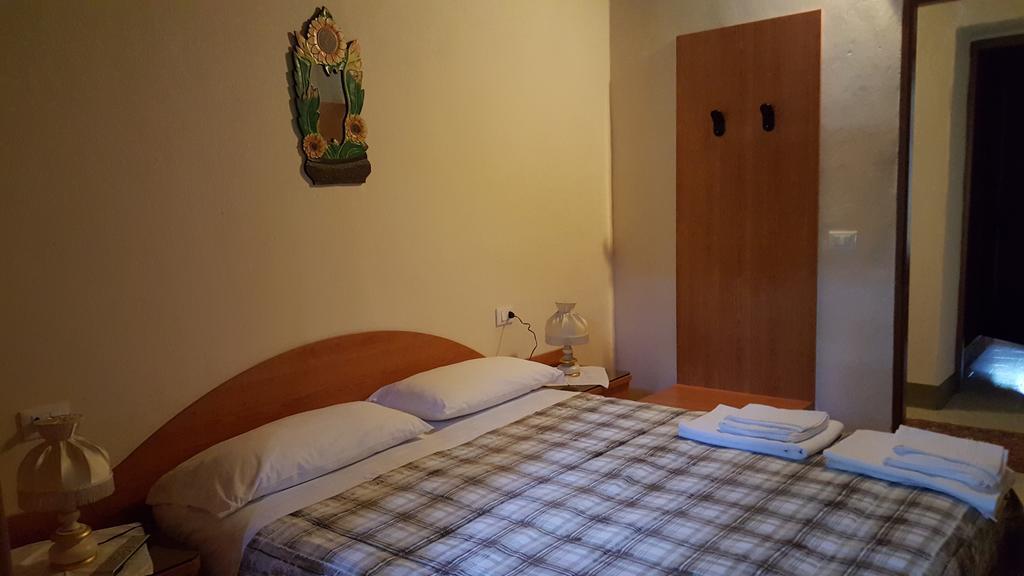فولتا مانتوفانا B&B Corte Bezzetti الغرفة الصورة