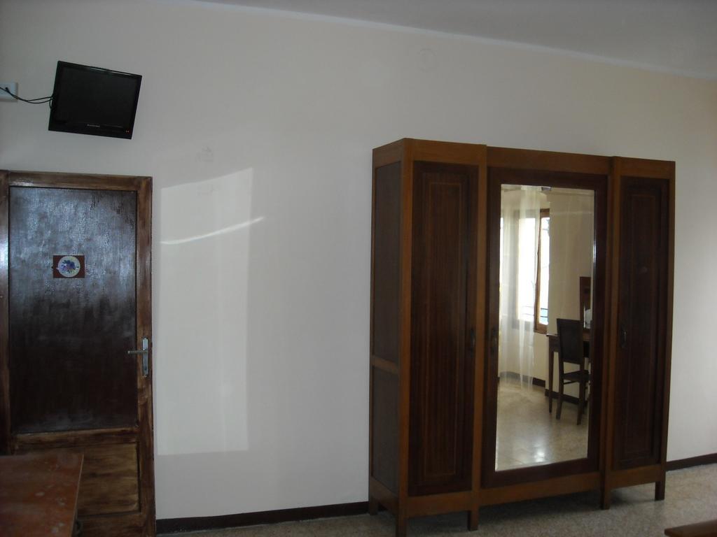 فولتا مانتوفانا B&B Corte Bezzetti الغرفة الصورة